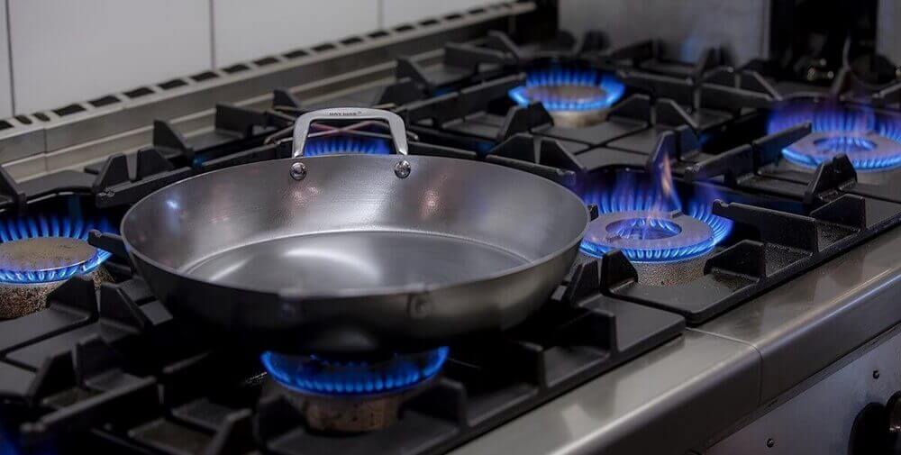 paella-panvica-hot-wok-na-plynovom-sporaku
